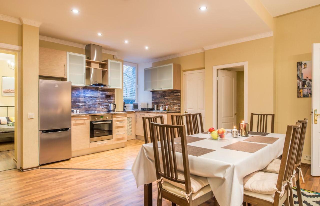 Charming Spacious 3 Bedroom In Old Town Рига Экстерьер фото